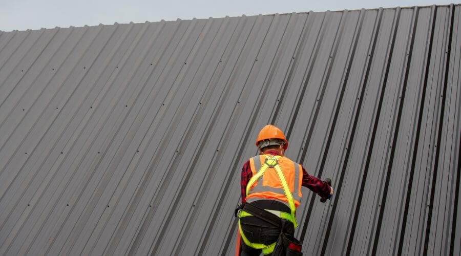 Professional metal roof installation in Hickory Hills, IL